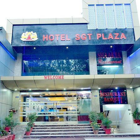 Hotel Sgt Plaza Varanasi Exteriör bild